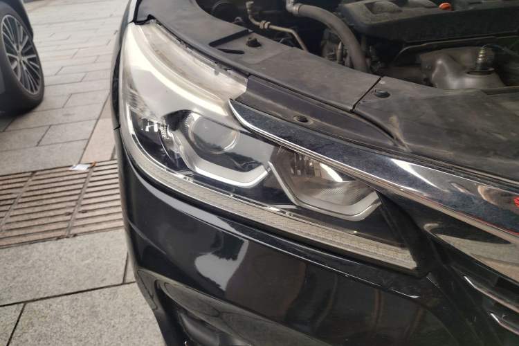 Used Honda Accord 2016 2.0L Comfort Edition Right Front Headlight