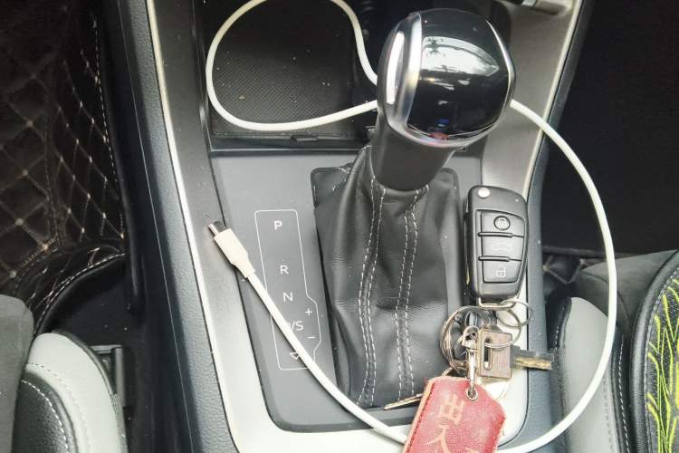 Used Audi Q3 2020 35 TFSI Fashion Dynamic Model Gear Lever