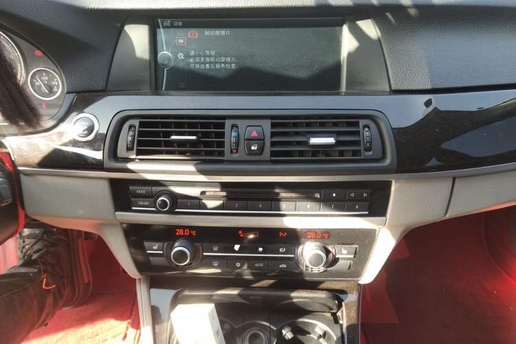 Used BMW 5 Series 2012 523Li Luxury Model
