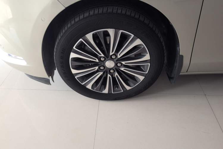 Used Buick GL8 2022 ES Land Cruiser 653T Luxury Model