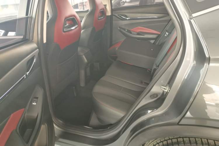 Used Oshan X5 2021 1.5T DCT Prestige Edition
