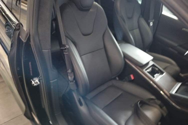 Used Tesla Model X 2023 Dual-Motor All-Wheel-Drive Version Right Front Seat