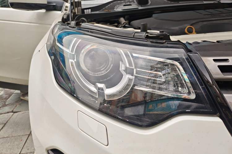 Used Land Rover Discovery Sport 2019 240 PS SE Version China V Standard Exterior 6