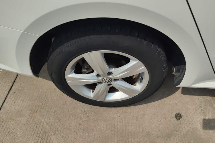 Used Volkswagen Lavida 2017 1.6L Automatic Fashion Edition