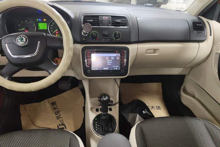 Used Skoda Fabia 2012 1.6L Scout
