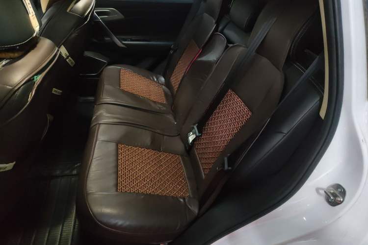 Used Geely Auto Emgrand X7 Sport 2016 1.8TD Automatic Smart Connectivity Version
