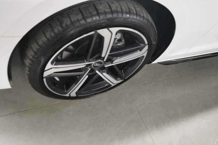 Used Audi A4L 2024 40 TFSI Luxury Dynamic Edition
