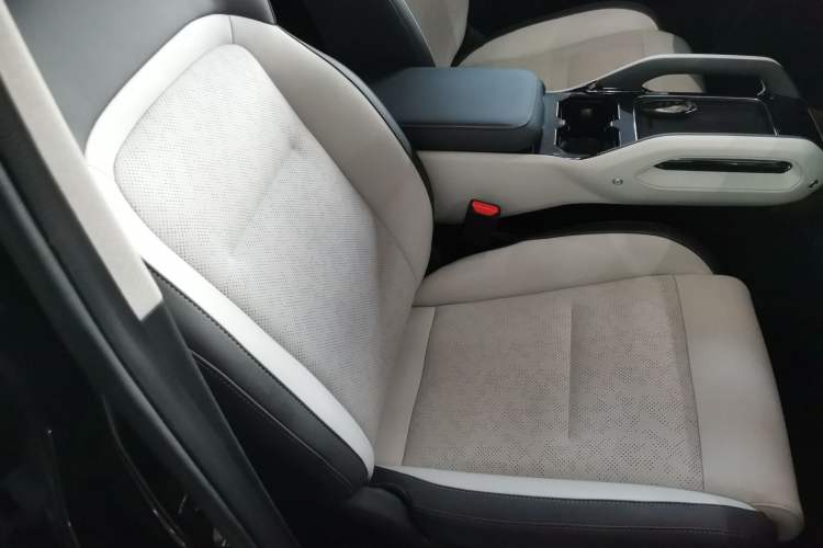 Used iCAR 03 2024 501km Two-Wheel Drive Long-Range Yuechao Edition