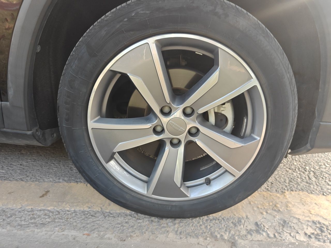 Geely Auto Haoyue L 2023 2.0T DCT Prestige Edition — снимка 8