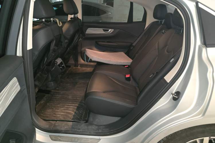 Used Hongqi E-QM5 2023 620km PLUS
