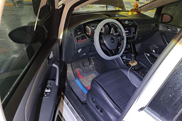 Used Volkswagen Touran 2021 Volkswagen Touran L 280TSI DSG Boundary Edition 7-Seater