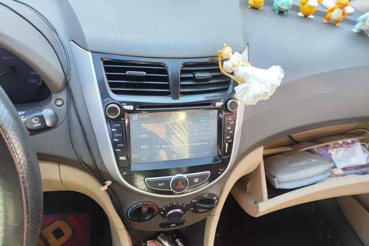 Used Hyundai Verna (older generation) 2010 Sedan 1.4L Manual Comfort GS