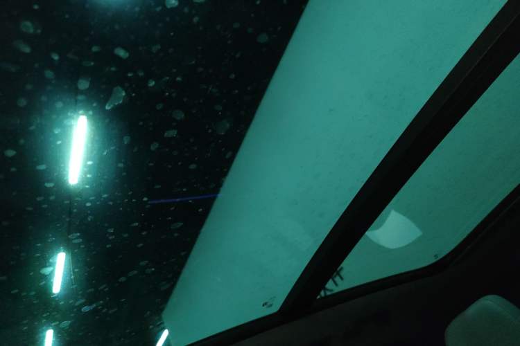 Used Nio ES8 2024 75 kWh Headliner