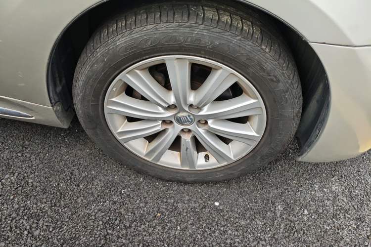 Used Toyota Crown 2010 2.5L Royal Leather Sunroof Edition Right Front Wheel Hub