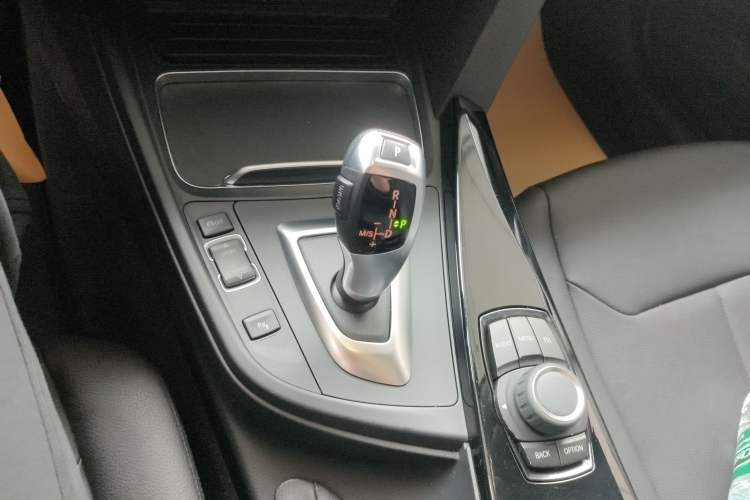 Used BMW 3 Series 2016 320Li Ambition Model Gear Lever