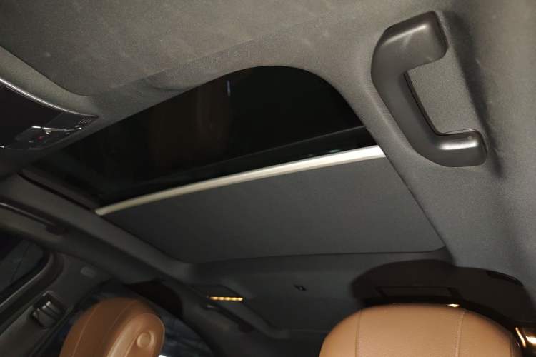 Used Mercedes-Benz S-Class 2016 S 320 L Business Model Headliner