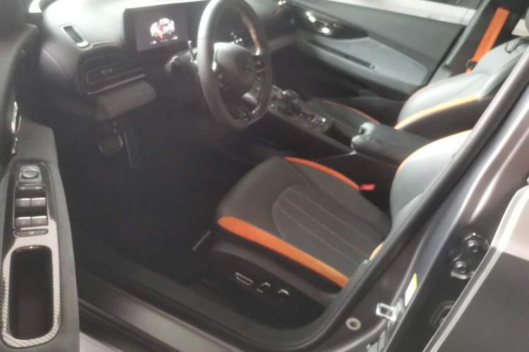 Used GAC Trumpchi EMPOW 2022 270T DCT J16 R-Style Track Edition