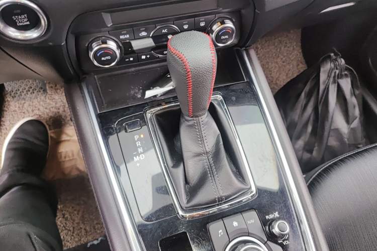 Used Mazda CX-8 2019 2.5L Two-Wheel Drive Luxury Version
