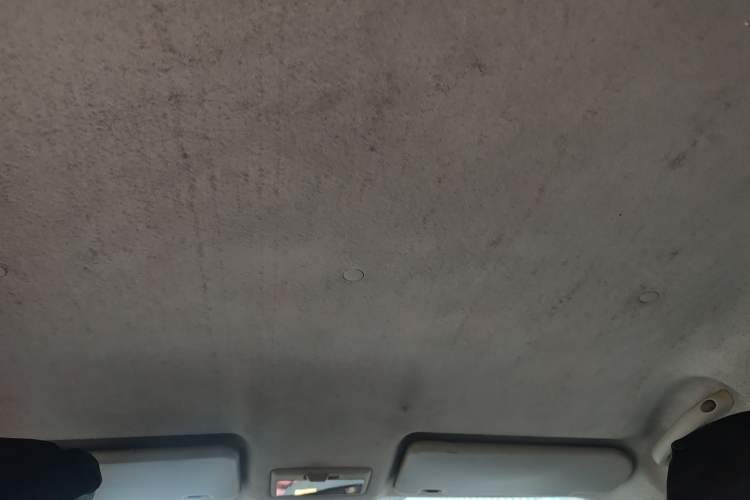 Used Changan Alsvin V3 2012 1.3L Manual Comfort Version China IV Standard
