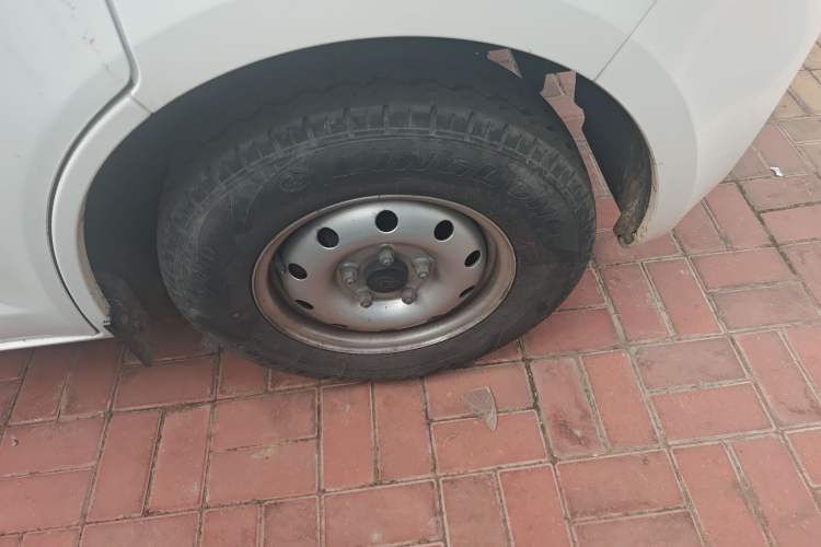 Used CHANGAN KAICHENG Ruixing M60 2023 1.5L GDI Comfort-Class Passenger Vehicle 6/7 Seats
