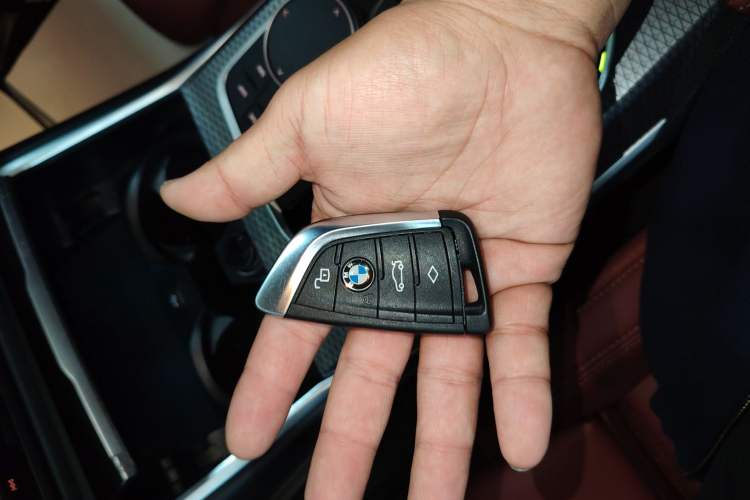 Used BMW i3 2024 eDrive 40 L Midnight Edition
