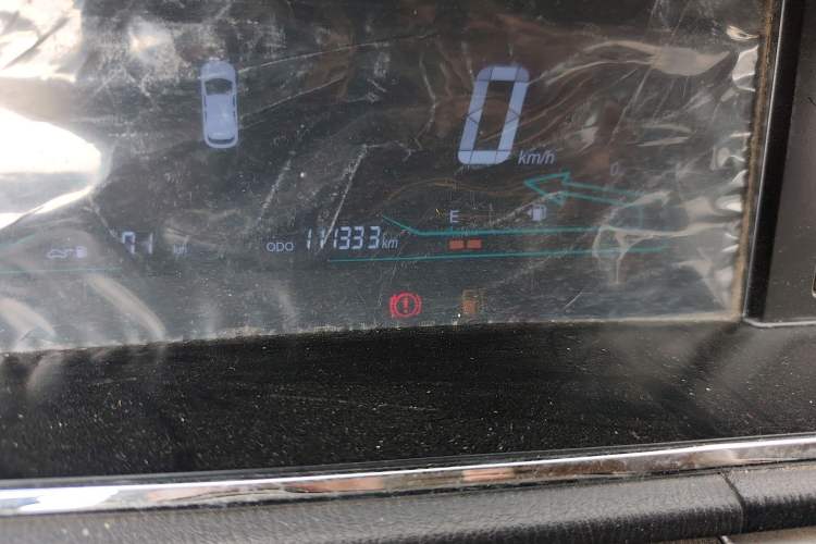 Used CHANGAN KAICHENG Oushang A600 2016 1.5L Manual Luxury 7-Seater Odometer Close Up