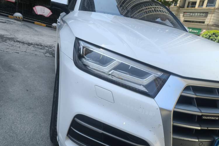 Used Audi Q5L 2018 40 TFSI Prestige Fashion Edition China V Right Front Headlight