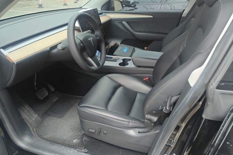 Used Tesla Model Y 2022 Rear-Wheel-Drive Version