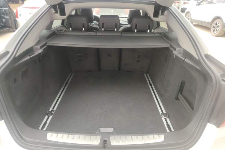 Used BMW 3 Series GT 2018 320i Sport Edition
