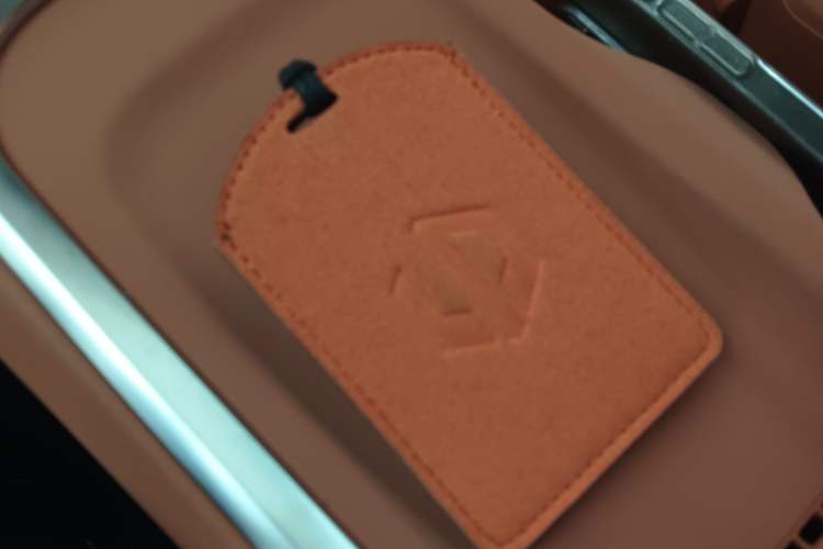 Used Leapmotor C16 2026 Extended-Range 280 LiDAR Zhizun Edition 6 Seats