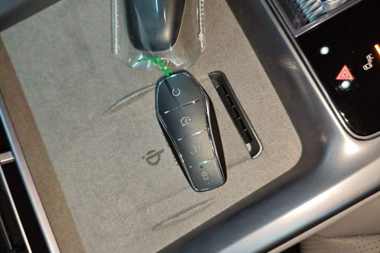 Used BYD Seal 2024 HONOR Edition DM-i 1.5T 121km Prestige Model