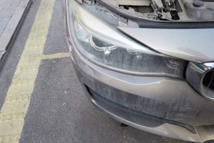 Used BMW 3 Series GT 2013 320i Leading Model
