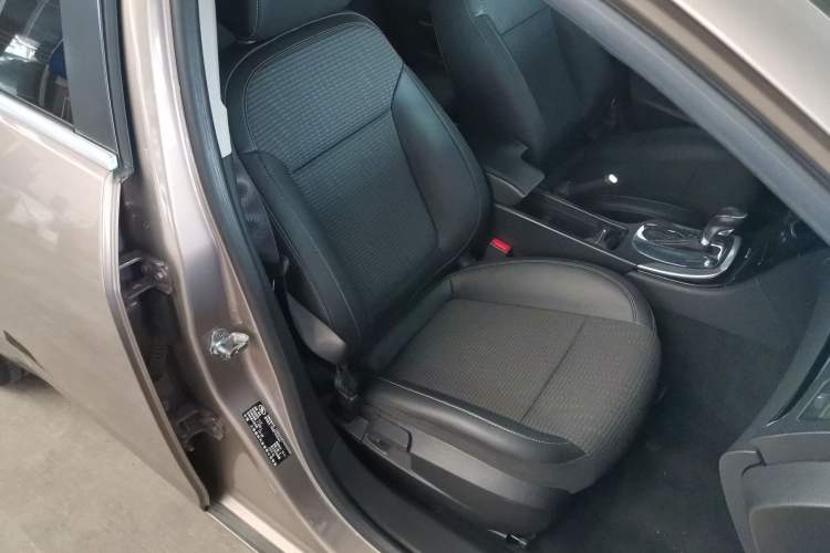 Used Buick Regal 2015 1.6T Leading Technology Model
