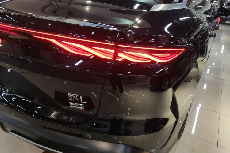 Used BYD Han L 2025 DM-p Four-Wheel-Drive LiDAR Flagship Model
