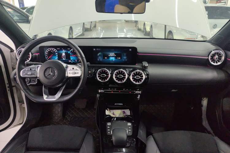 Used Mercedes-Benz A-Class 2020 Restyled A 200 L Sport Sedan Fashion Version