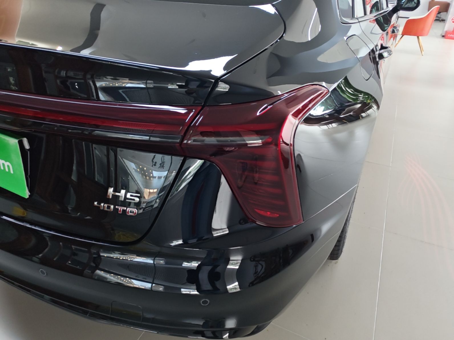 Hongqi H5 2025 Model 2.0T Automatic Xuan Ying 2 Million Units Commemorative Edition — снимка 9