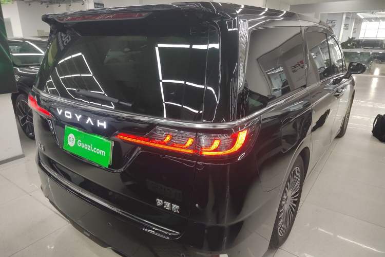 Used VOYAH Dream 2025 PHEV Four-Wheel-Drive Flagship Kunpeng Edition Rear Right 45 Deg