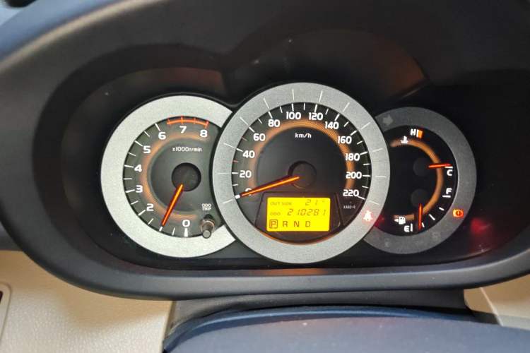 Used Toyota RAV4 2012 Luxurious Edition 2.0L Automatic All-Wheel Drive