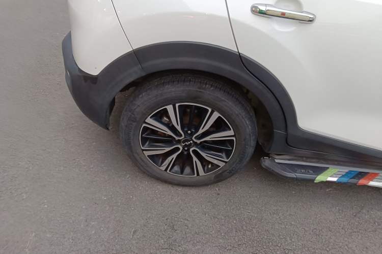 Used Kia kx1 Stonic 2021 1.4L CVT Fun Edition
