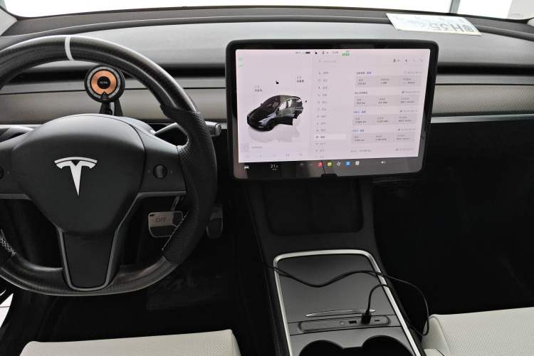 Used Tesla Model Y 2022 Performance High-Performance All-Wheel-Drive Version Audio And AC Panel