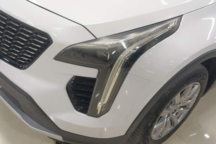 Used Cadillac XT4 2021 28T Two-Wheel Drive Leading Version
