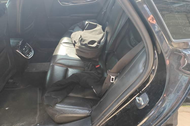 Used Cadillac XTS 2013 28T Leading Model