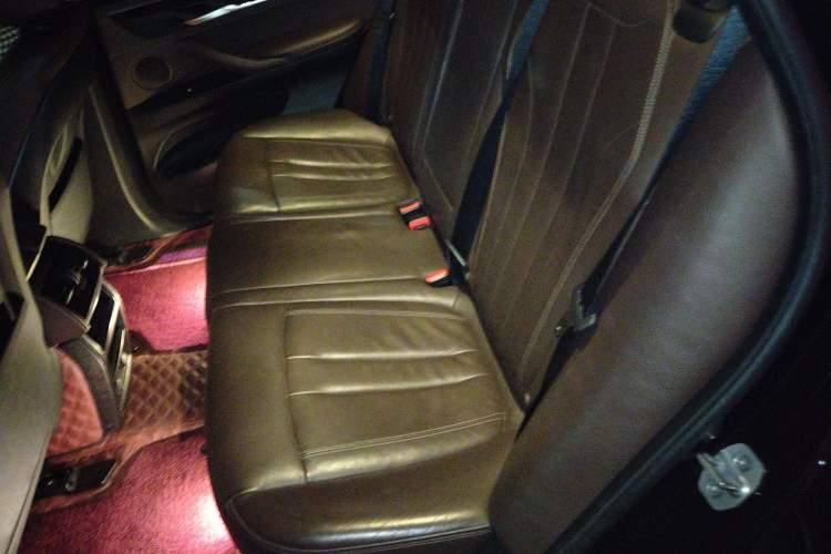 Used BMW X5 2017 xDrive28i Left Rear Seat