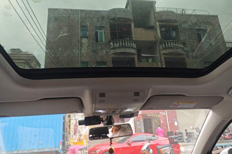 Used Volkswagen Tharu 2021 280TSI Two-Wheel-Drive Luxury Edition Headliner