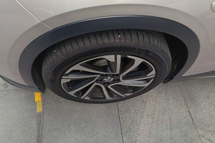 Used Nio EC6 2024 75 kWh