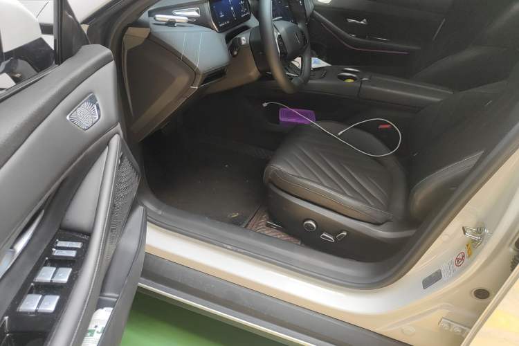 Used Deepal SL03 2024 610Max Pure Electric Version
