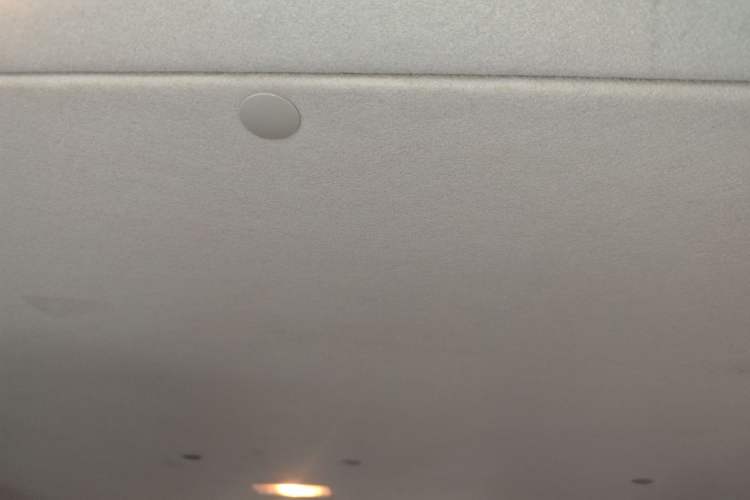 Used Ford Transit 2017 2.0T Diesel Multi-Purpose Commercial Vehicle Short Wheelbase Low Roof China V Standard
