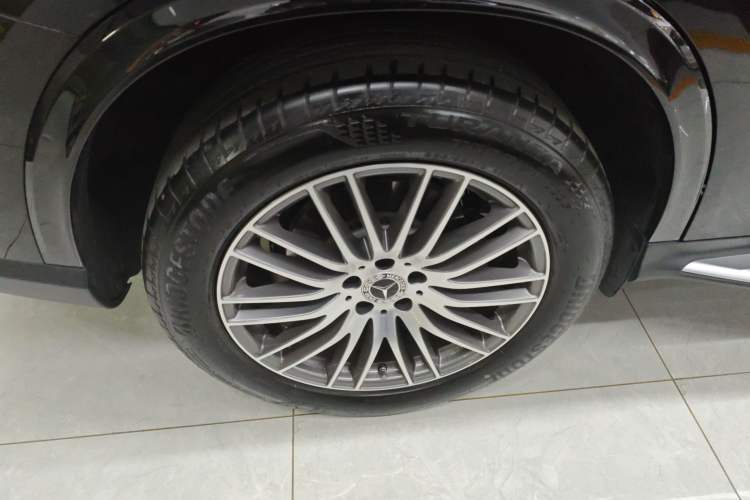 Used Mercedes-Benz GLC 2024 Refreshed GLC 300 L 4MATIC Dynamic Version 5 Seats