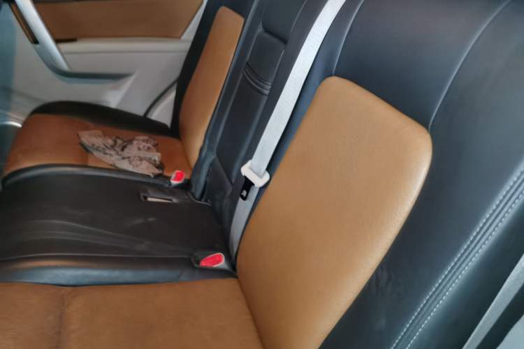 Used Chevrolet Captiva 2012 2.4L Two-Wheel Drive City Edition 5 Seats