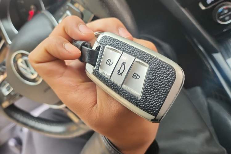 Used Volkswagen Magotan 2018 380TSI DSG Luxury Model Vehicle Key